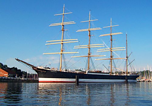 Das Segelschiff Passat  auf dem Priwall bei Travemünde an der Ostsee