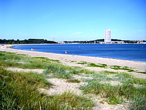 Priwall Strand an der Ostsee Travemnde mit Maritim Hotel03